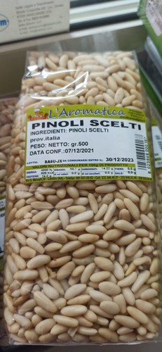 Pinoli italiani prima - pinoli,