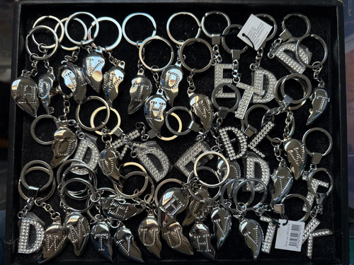 Lot porte clés lettre - de,