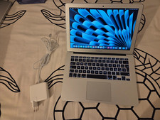 Apple MacBook Air 13" Early