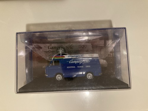 Modellino furgone fiat - 1/43,