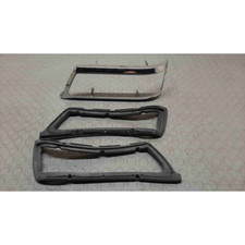 Cornice Fanale posteriore lato sinistro SX MERCEDES SL PAGODA R113