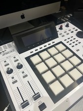 Akai MPC 2500 special edition