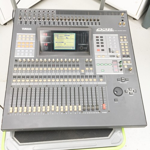 Yamaha 02r console - console, di