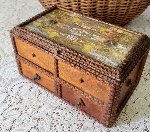 Antica scatola tabacco