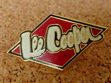 pin's pins badge  Mode Jeans
