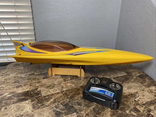 Speed boat off shore - off, flyer