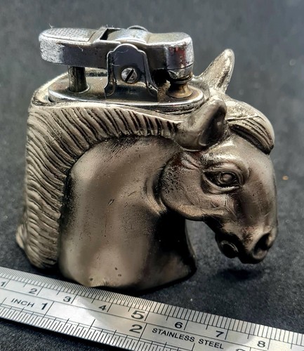 Cast vintage horse head - horse, table