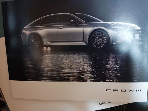Catalogo brochure toyota crown - toyota,