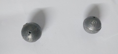 Piombo sfera con foro passante