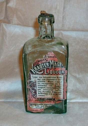 Vecchia bottiglia liquore - di,