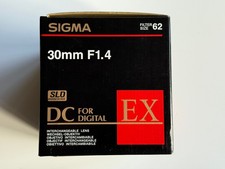 Sigma DC 30mm F/1.4 per Pentax con scatola originale