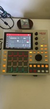 Akai MPC ONE RETRO 16 (2000 XL