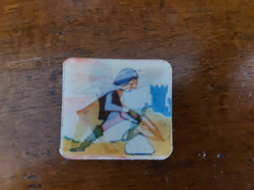 Figurina animata prismatica