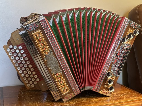Slovenian melodija file - slovenian,