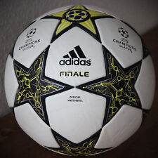 ORG Adidas Matchball CL Finale