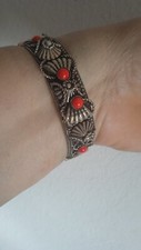bracciale vintage Alpacca e corallo rosso