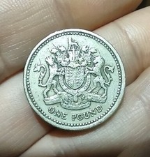 Affare! INGHILTERRA UK 1 STERLINA POUND 1983 Elisabetta II Secondo Ritratto