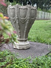 Vaso da giardino in cemento decorato stile liberty  (60 altezza e 30 di diametro