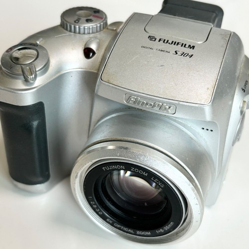 Fotocamera digitale compatta