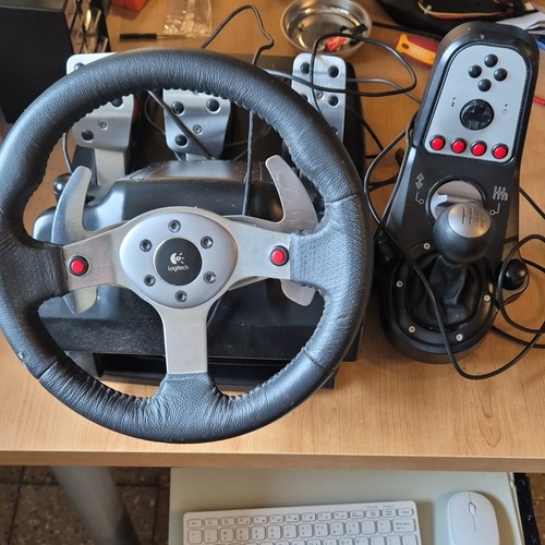 Logitech steering wheel g25