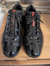 Tazza Prada nera lucida