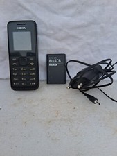 telefonino  nokia con accessori