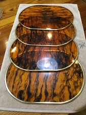 Lotto 4 tovagliette vintage anni 70 MCM ottone lucite guscio tartaruga metà secolo 16 3/4”