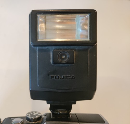 Flash fujica auto - flash, strobo