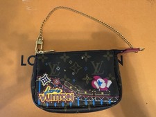 Louis Vuitton Mini Pochette