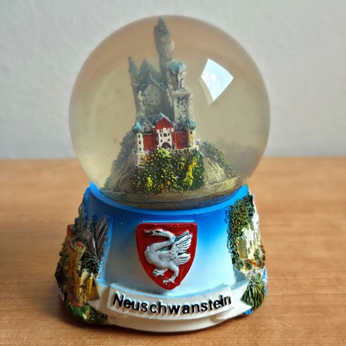 Souvenir snowball - souvenir,