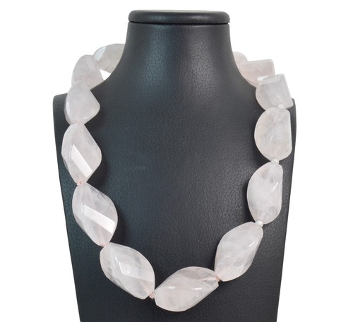 Collana quarzo rosa con - in,