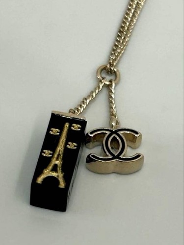 Chanel 05c gold tone necklace - 05c,