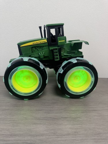 Trattore john deer monster - -,