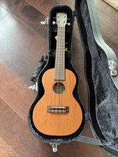 Pono  Mahogany Deluxe Ukulele