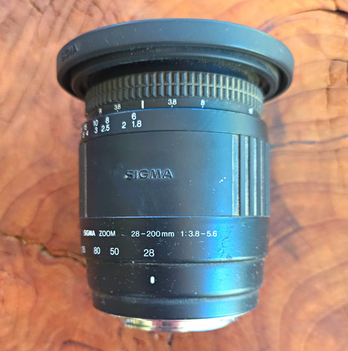 Sigma zoom 200 8 5 - zoom, f/3.8-5.6