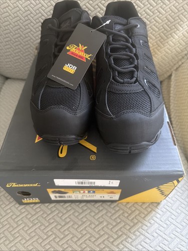 Nuove scarpe - nuove,