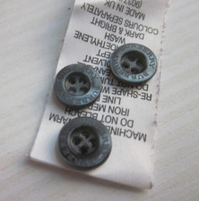 Set 3 Bottoncini Ricambio Originali Burberry-di Fine Anni '90-Eleganza Vintage