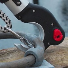 Gancio per nave da corsa e