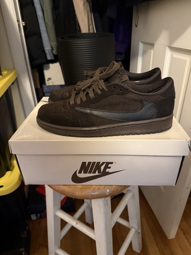 Travis scott jordan basso - 1,