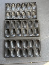 3 Anciens Moules à Madeleines
