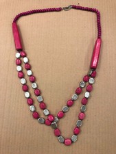 FUCHSIA NECKLACE WOODEN BEADS