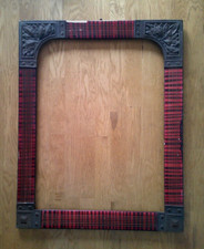 ANTICA CORNICE DECO IN LEGNO E GESSO CON ANGOLI IN OTTONE ANCIENT FRAME