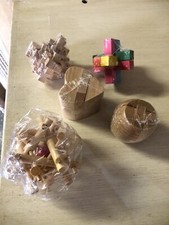 Lotto 5 Rompicapo in Legno per