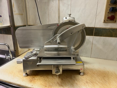 Affettatrice professionale - affettatrice,