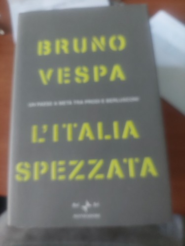 Libro italia spezzata - libro,