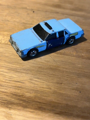 Hot wheels crack ups - hot, crack-ups