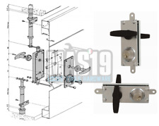 Serratura per porte basculanti