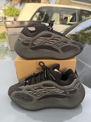 Adidas yeezy 700 alvah - 700,