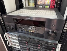 Yamaha RX-V2700 ricevitore