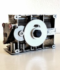 CONDENSATORE VARIABILE TRE